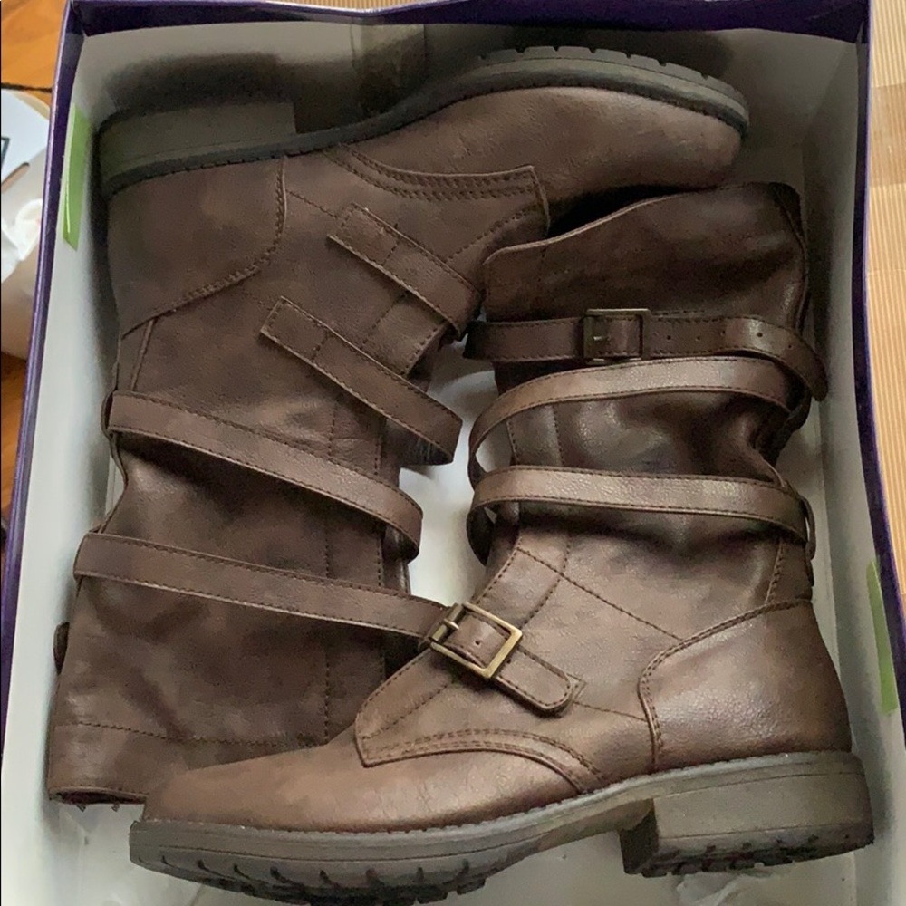 Madden girl combat boots